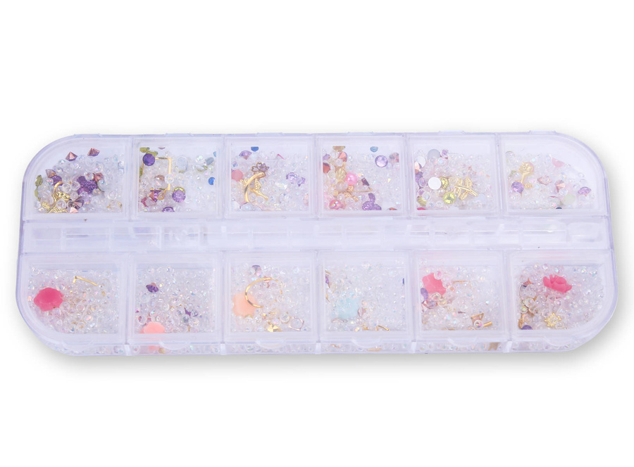 Zestaw ozdób do paznokci mix kryształki, różyczki, złote elementy - kasetka