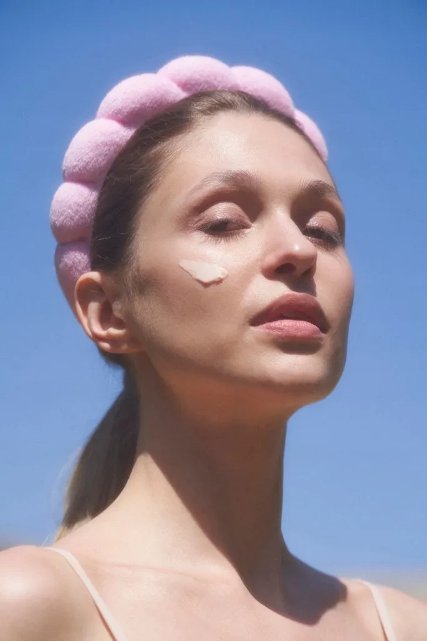 Kosmetyczna opaska do włosów chmurka różowa