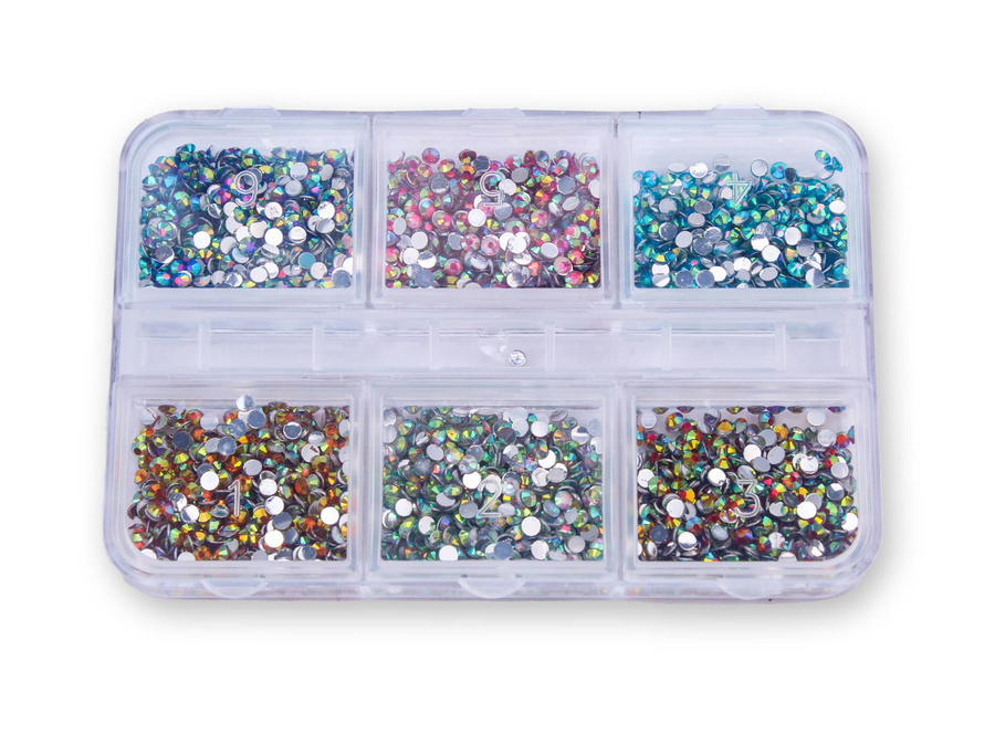 Zestaw ozdób do paznokci cyrkonie 6 kolorów- kasetka