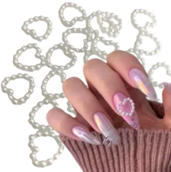 Ozdoby w kształcie serduszek 3D do paznokci