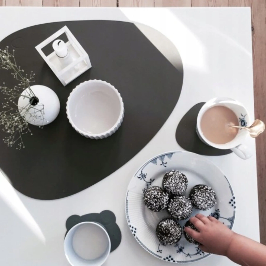 Zestaw ochronnych podkładek na stół 8 sztuk