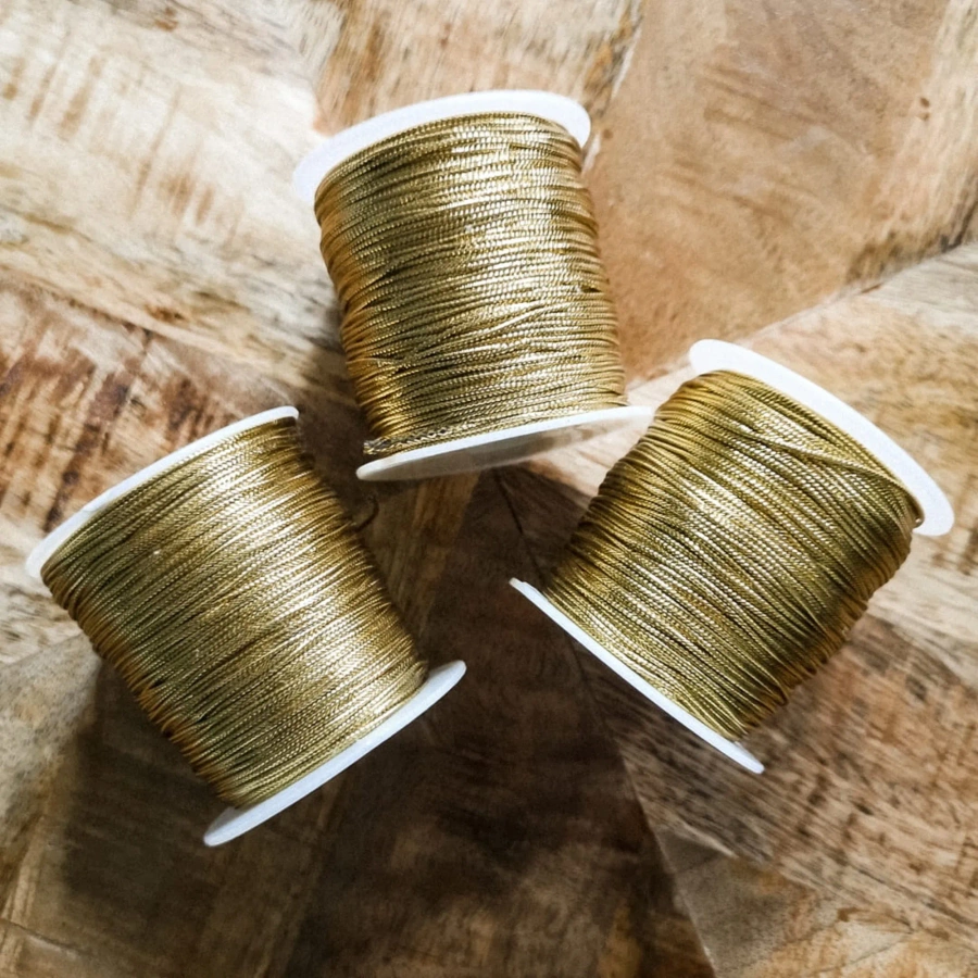Sznurek metalizowany do zawieszek i ozdób 100m