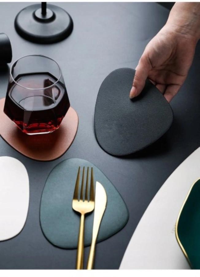 Zestaw ochronnych podkładek na stół 8 sztuk