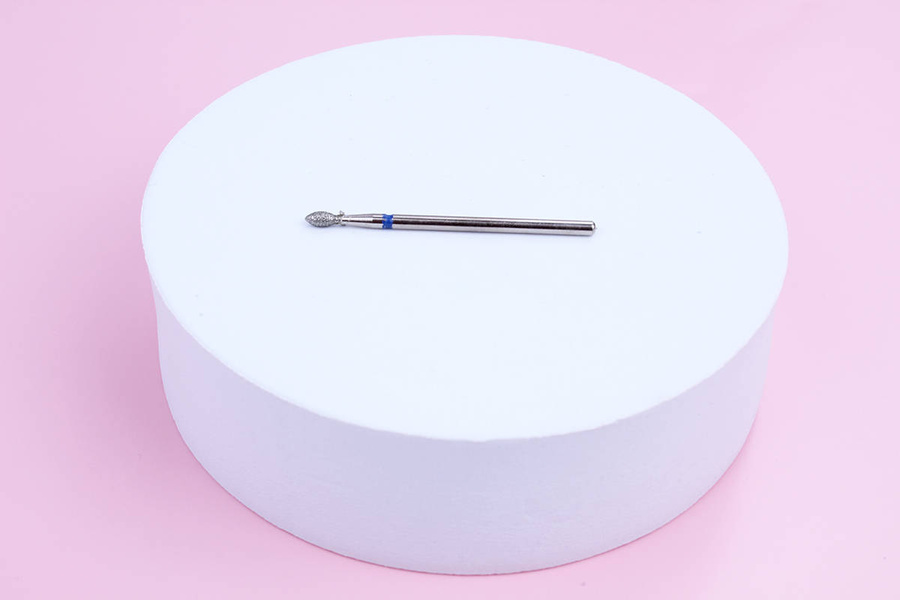 Frez diamentowy łezka średni