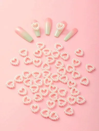 Ozdoby w kształcie serduszek 3D do paznokci