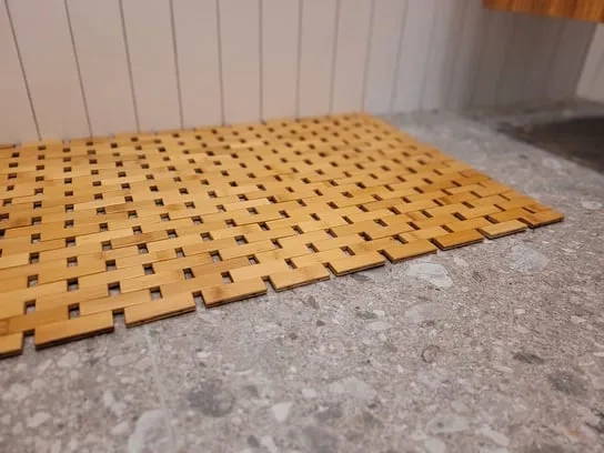 Mata bambusowa dywanik łazienkowy antypoślizgowy 80 x 50 cm