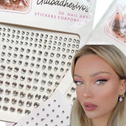 Samoprzylepne kryształki do zdobienia twarzy