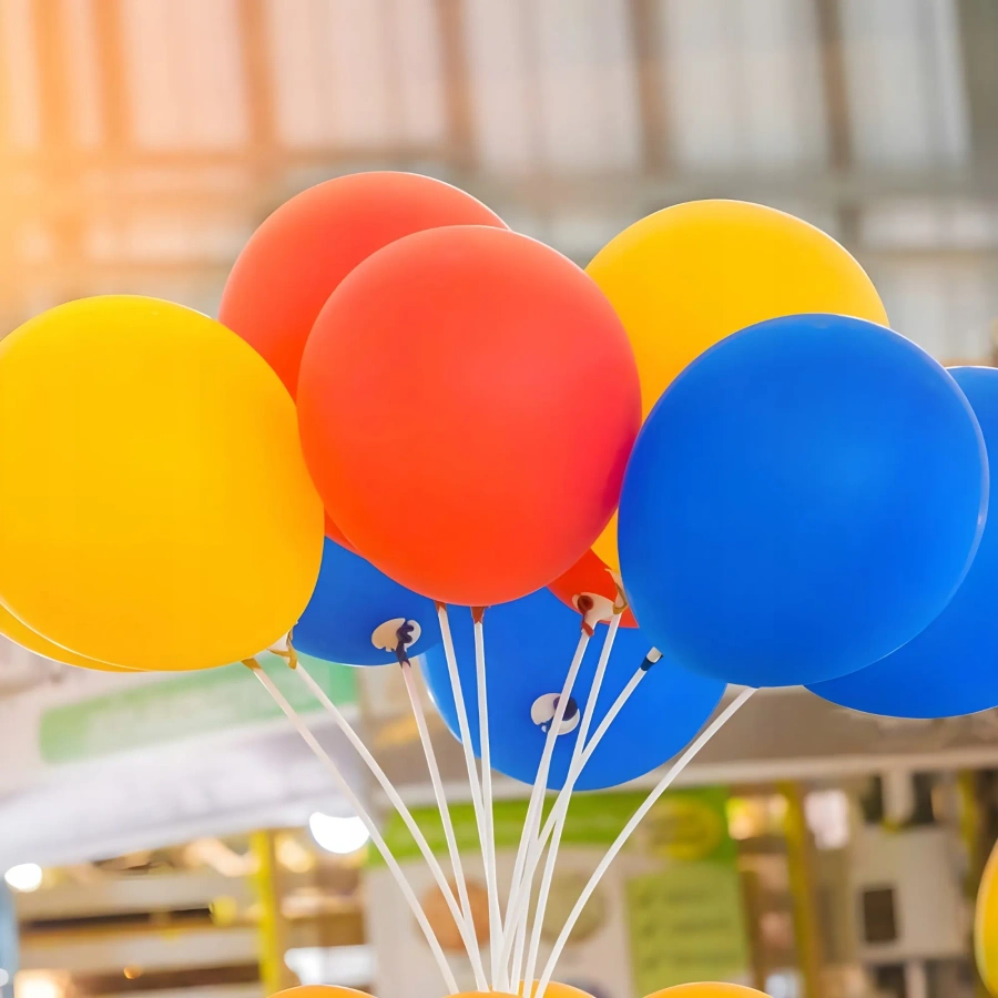 Patyczki do balonów z koszyczkami 40 cm 100 szt.